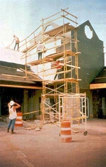 Example of dangerous scaffolding in construction, with no scaffolding support, fall protection (IMAGE - OSHA)