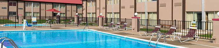 ramada hotel pool